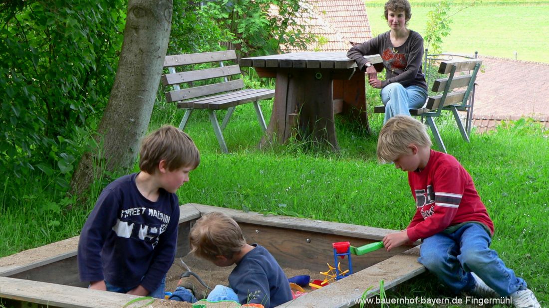 Bayerischer Wald Kinderspielplatz für Baby und Kleinkinder